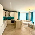 Loft Beautiful Apartment Mamaia