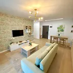 Loft Beautiful Apartment Mamaia